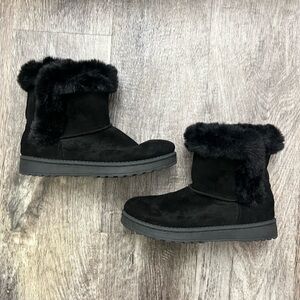 SO (Kohls brand) Black Boots
Women’s size 7